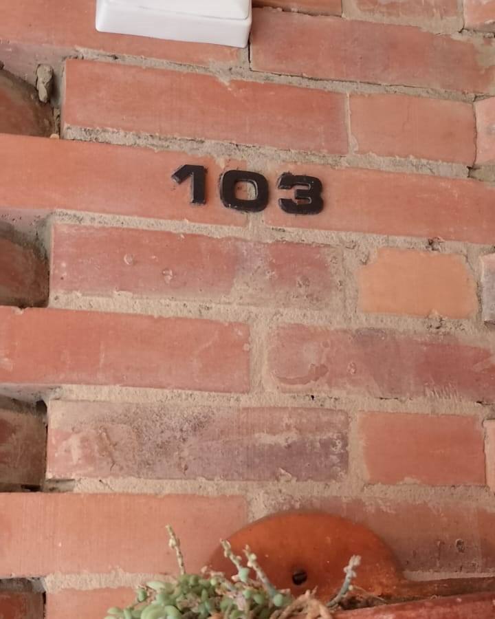 Número 103 en la casa de Horizontes, Cedritos